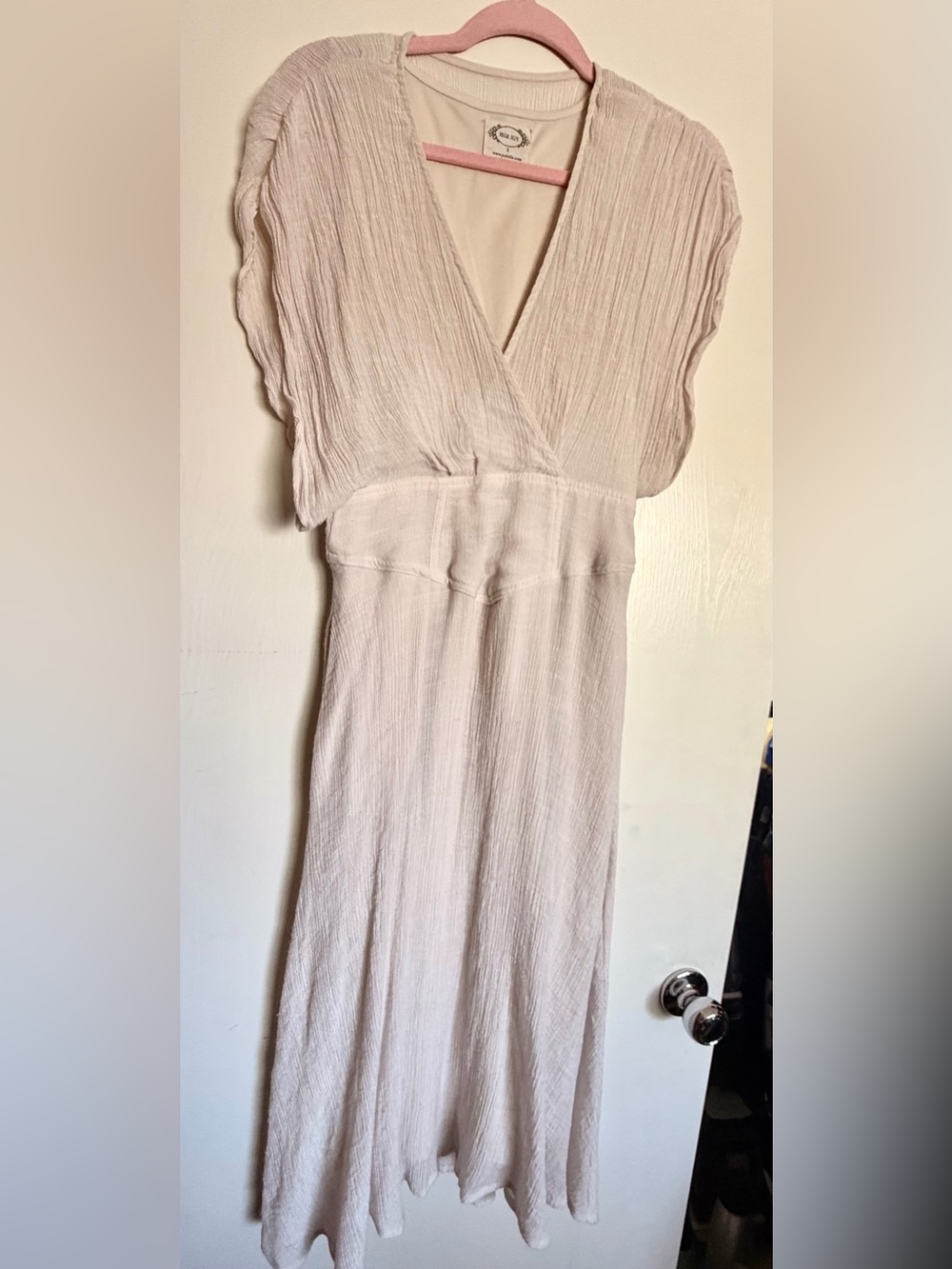Joyfolie Light Cream Textured V-Neck Midi Dress